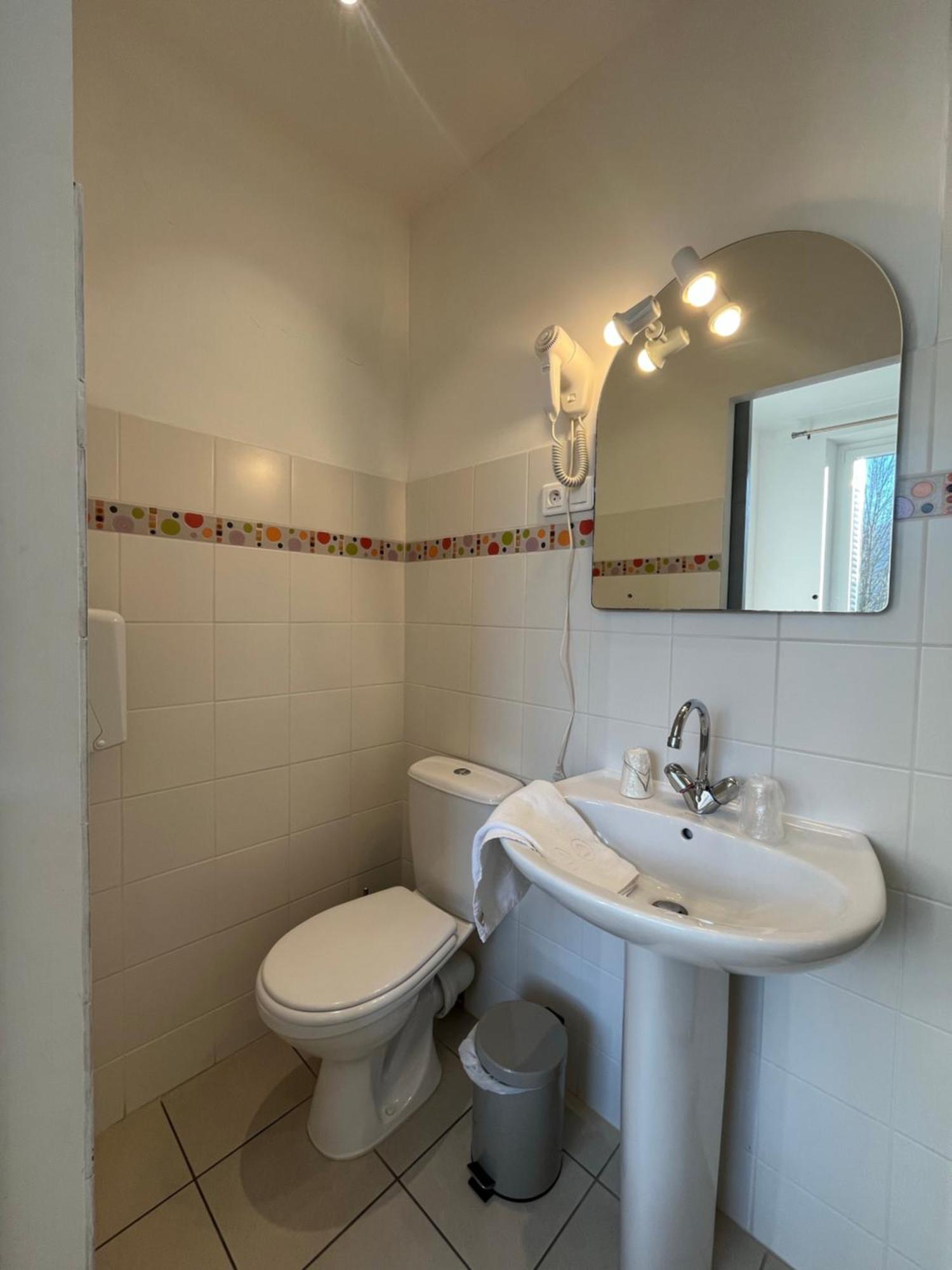 Au Moulin Du Pont Hotell Samognat Eksteriør bilde
