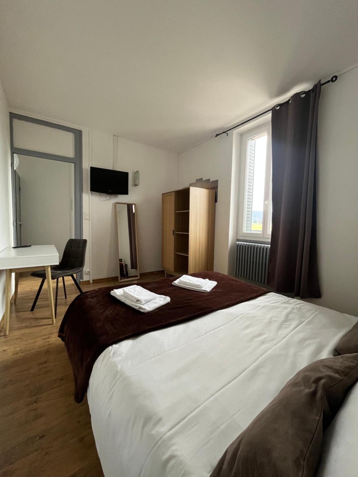 Au Moulin Du Pont Hotell Samognat Eksteriør bilde