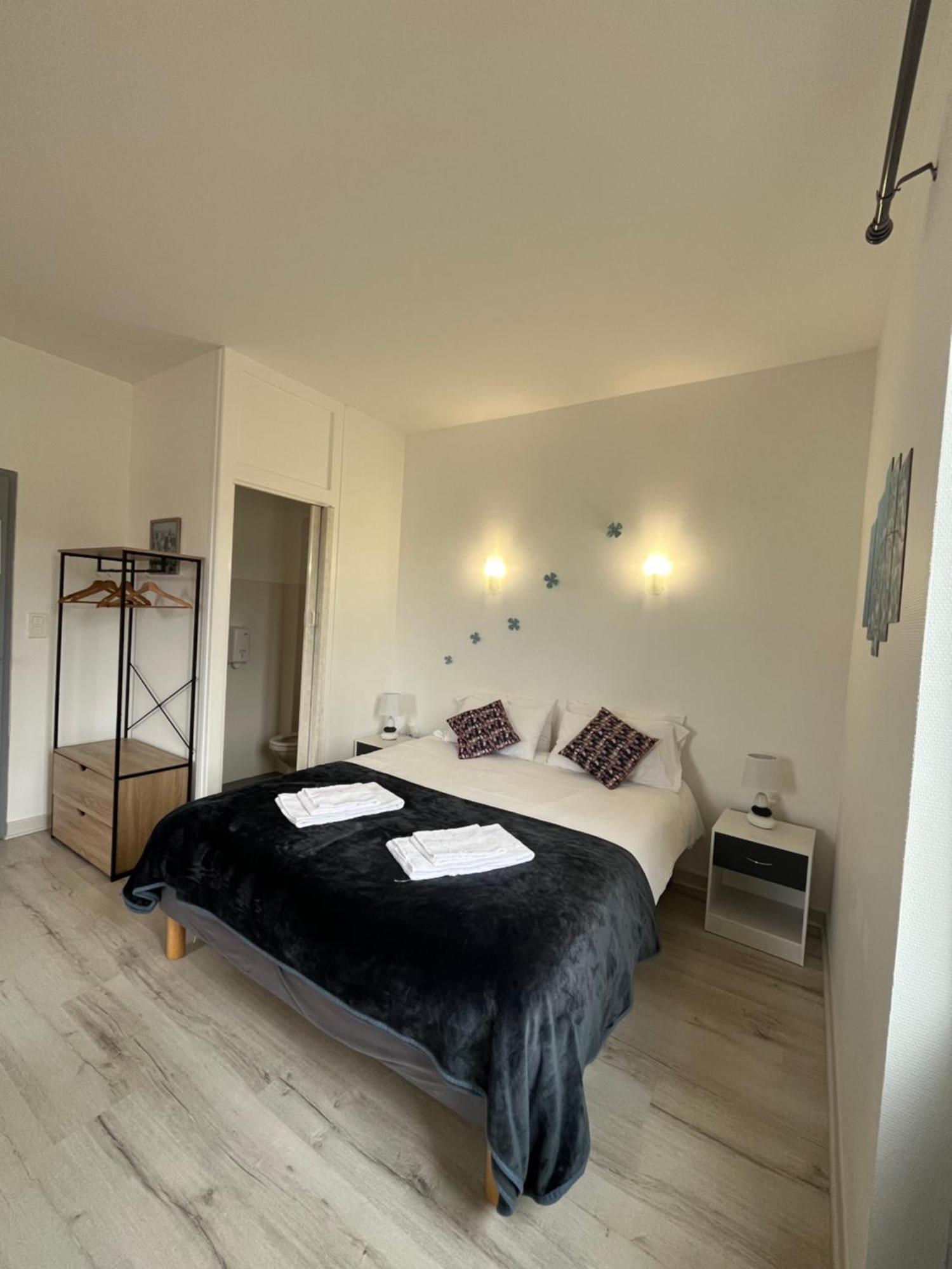 Au Moulin Du Pont Hotell Samognat Eksteriør bilde